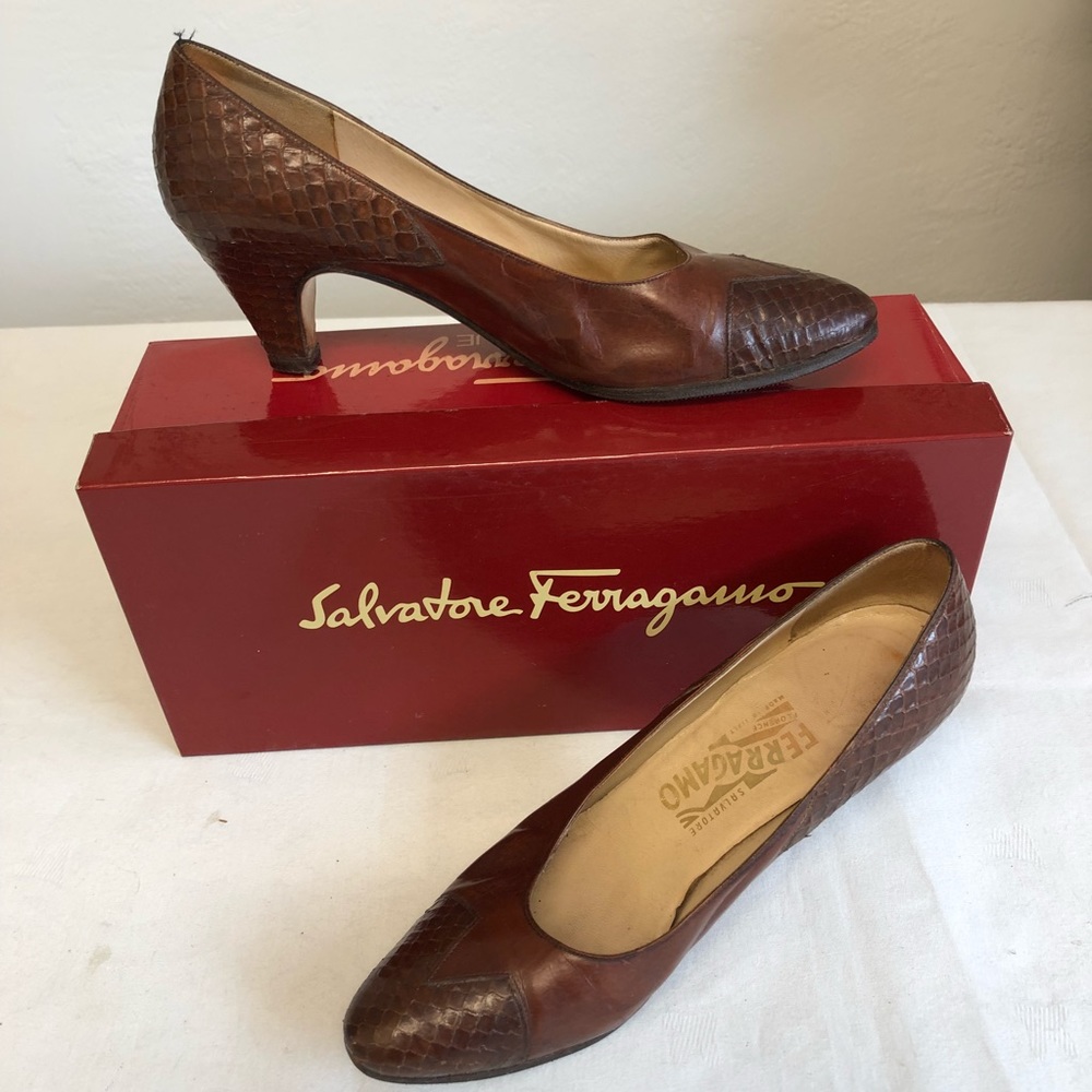 Salvatore Ferragamo Heels Pumps 8.5AA NARROW Brown - Picture 1 of 7